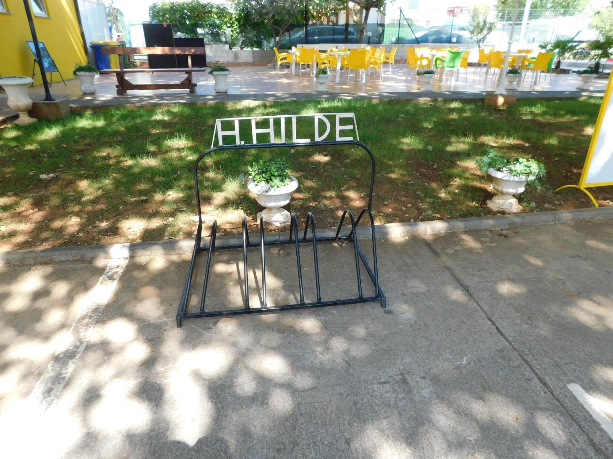 Biergarten メドゥリン エクステリア 写真